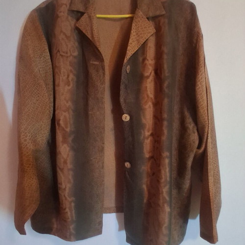 Lightweight blazer with animal print, like new, one size brown