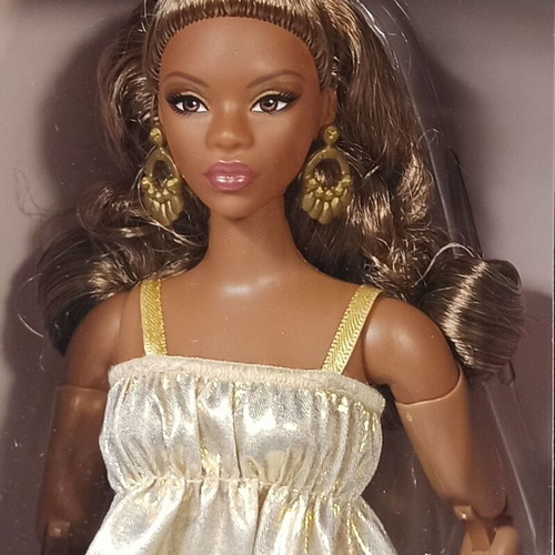 Barbie Basics Model 09 12'' doll new