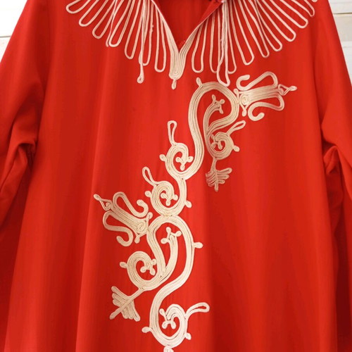 Caftan red satin silk handmade with ecru cords and hood XL from Morocco new