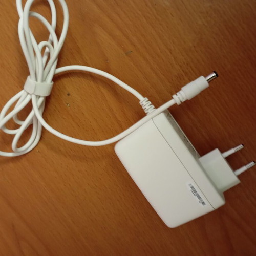 ZTE charger 12 volt 3 amp 36 watt