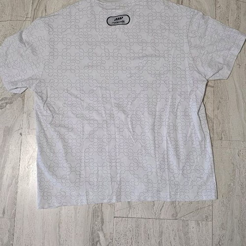 Bershka T shirt size M like new, black and white