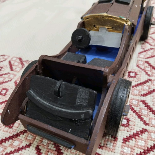 Wooden car like new, 27 centimeters long