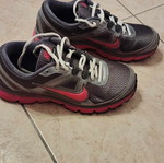 Αθλητικά παπούτσια Nike γκρι ροζ νούμερο 37.5 σαν καινούργια