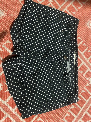Shorts like new, black and white polka dot