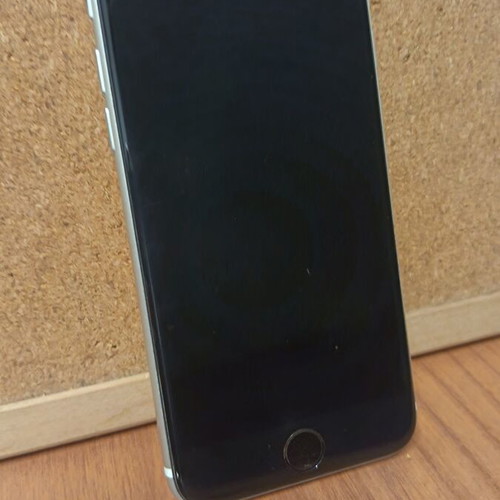 iPhone SE 2020 64GB λευκό μεταχειρισμένο, σε καλή κατάσταση