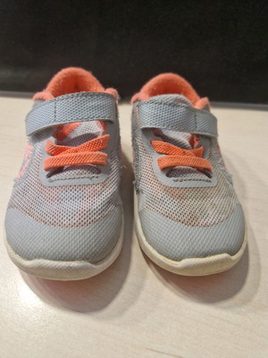 Baby shoe girl used, size 22