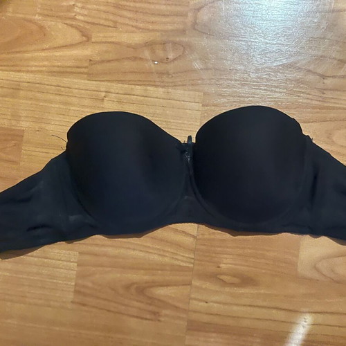 Strapless Bra No44 like new, black, padded with underwire