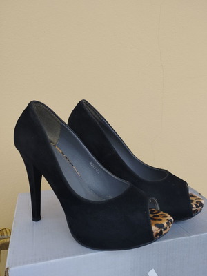 Suede shoes with animal print design used, size 37, platform heels