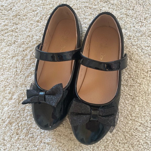 Doremi black ballerinas with strap size 31 like new