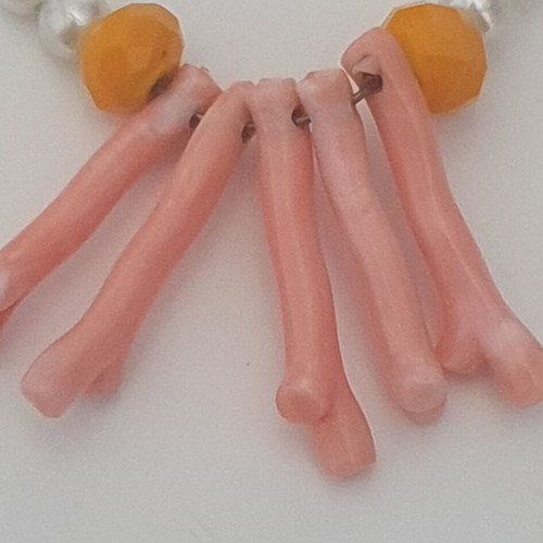 Earrings with faux pearls and coral like new