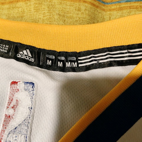 Stephen Curry Golden State Warriors white jersey new official replica, size Medium