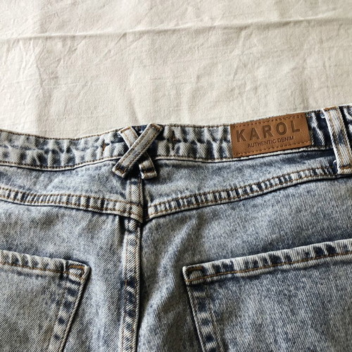 Karol women's jeans, light blue acid wash, size XS 34