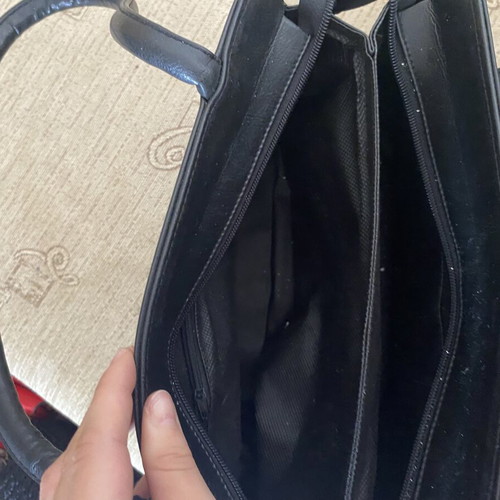 Vintage black shoulder bag with snake print effect