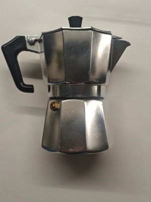 Espresso coffee maker like new, used once