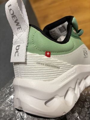 On Running x Loewe Cloudtilt sneakers size 39 new, white and green