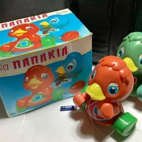 Apergis Ta Papakia 1970s toy new with friction sound