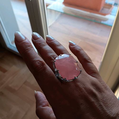 Pendant and ring set with large pink quartz stones new