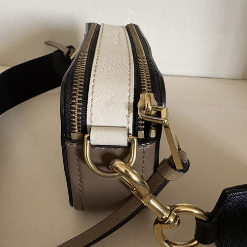 Marc Jacobs The Snapshot shoulder bag, grey beige