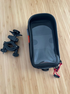 GIVI S957B waterproof smartphone case with mount