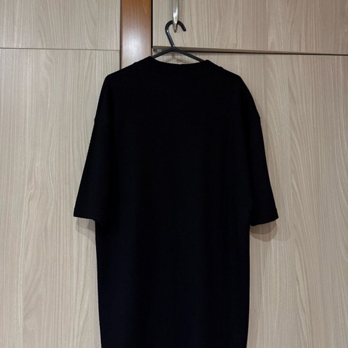 Men's short-sleeved black shirt Rose & Cigar like new, size M