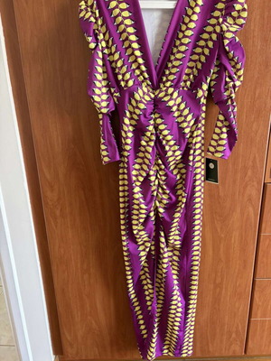 Maxi dress small size new, colorful with front slit and elbow sleeves