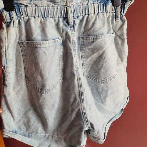Denim shorts with elastic waist, like new, size L 40 12
