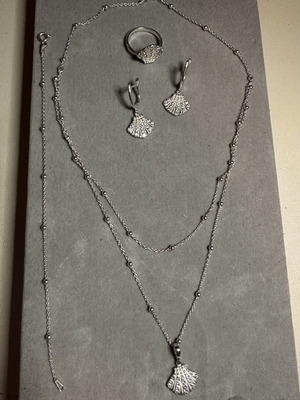925 Sterling Silver Seashell Jewelry Set new, 4-piece with cubic zirconia