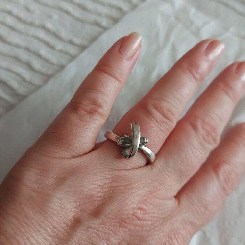 Silver ring used, discreet and beautiful No 7