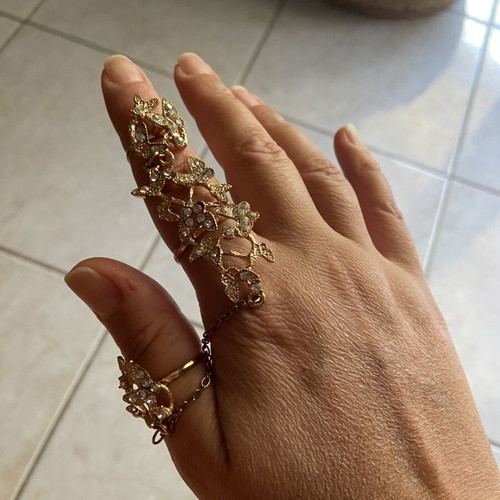 Statement ring with butterfly design, gold color, adjustable