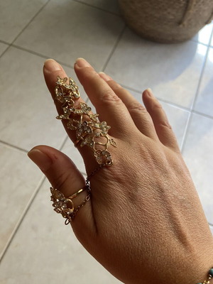 Statement ring with butterfly design, gold color, adjustable