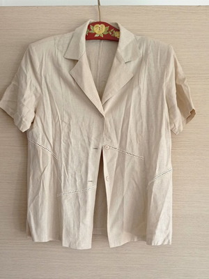 Linen light-colored shirt used with cutout details, size XL/L
