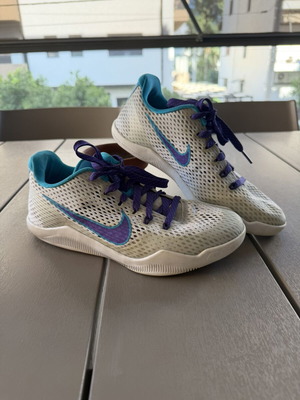 Nike Kobe11 Low ‘Draft Day’ sneakers size 40 like new, white and purple