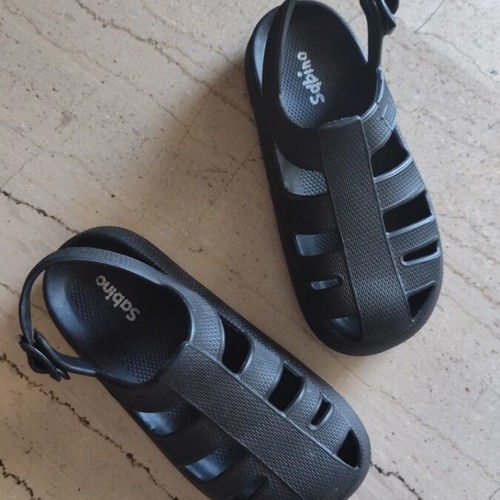 Sabino Unisex Sandals like new, size 38, black