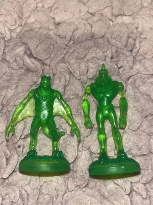 Ben 10 Jet Ray Chromastone Omnitrix figure like new