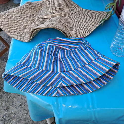 Summer hats used, set of 2 pieces