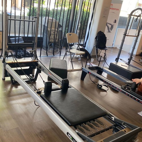 Peak Pilates MVe Reformer and Tower like new