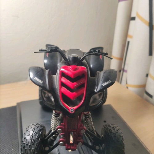 Yamaha miniature quad bike like new