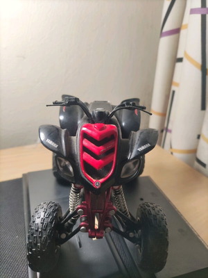 Yamaha miniature quad bike like new