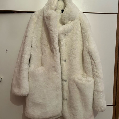 Thick synthetic fur coat like new, one size, white