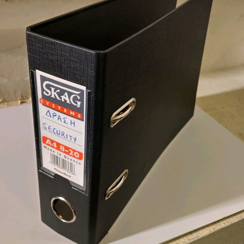 Skag binder size A4/8-20 like new with mechanism