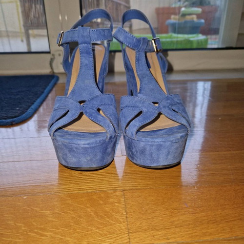 Blue sandals used, size 38, 12 cm heel