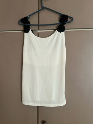 Ake' women's blouse black and white new, one size