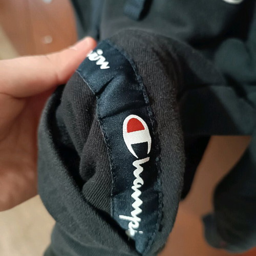 Champion black hoodie like new with drawstrings size M