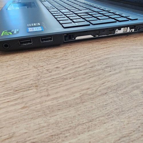 Medion Erazer P6661 laptop 15.6 inch Intel i5-6200U GTX 950M 8GB RAM 480GB SSD