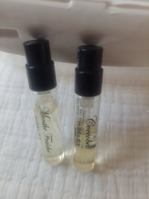 Heeley perfume samples used, pack of 2