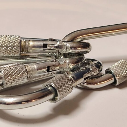Carabiner set of 4 with screw locking mechanism, new