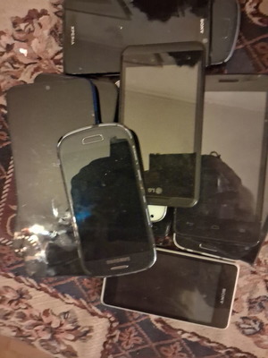 Smartphones Samsung, LG, Sony, and Acer laptop for parts