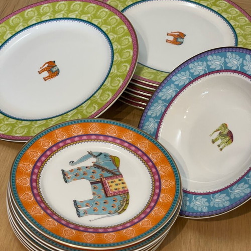 Zara Home porcelain plates like new, set of 43 pieces