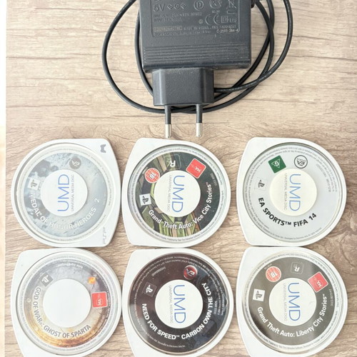 Sony PlayStation Portable PSP used with 14 games and charger