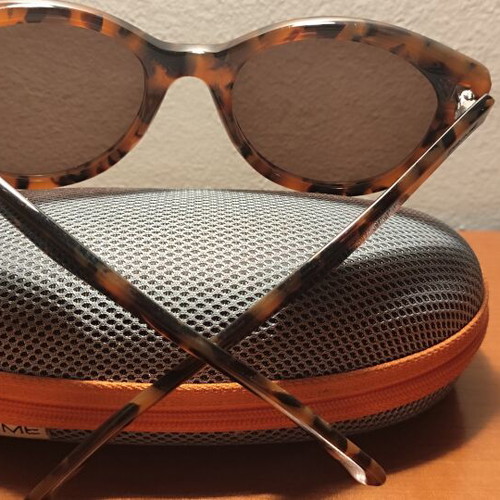 Prime women's tortoiseshell sunglasses, round phantos shape with case